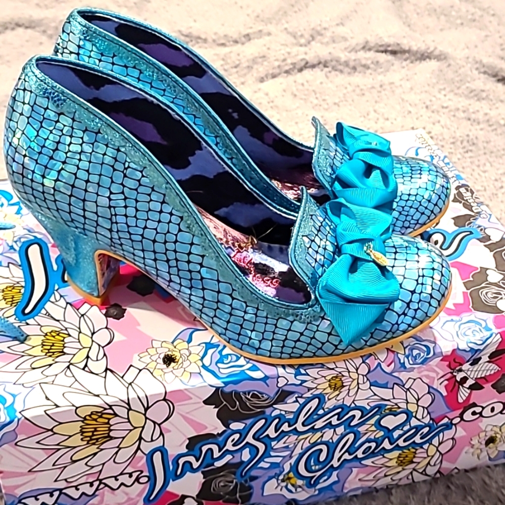 BRAND NEW IN BOX!!! Teal blue 3" heels, 1 in a million!!!! Irregular Choice sz 7